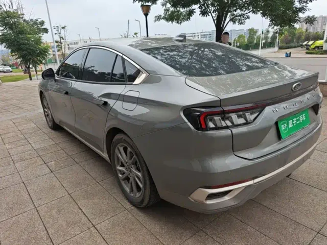 Ford Mondeo — Фото автомобиля 4