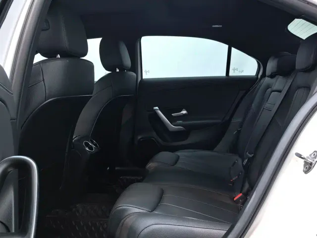 Mercedes-Benz A-Class — Фото автомобиля 8