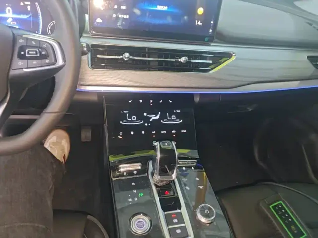 Chery Tiggo 8 — Фото автомобиля 12
