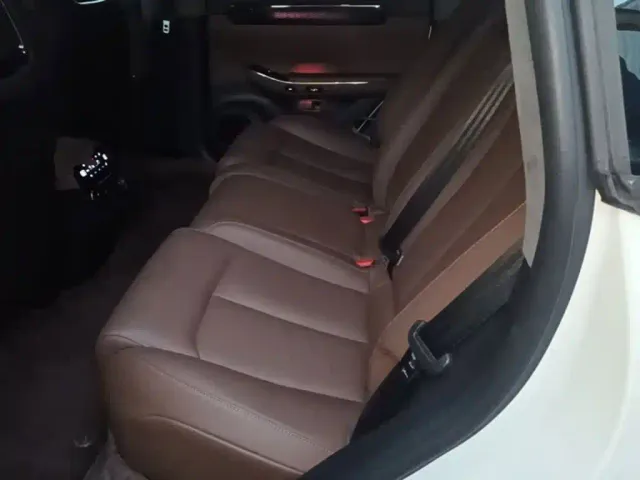 Leapmotor C01 — Фото автомобиля 16
