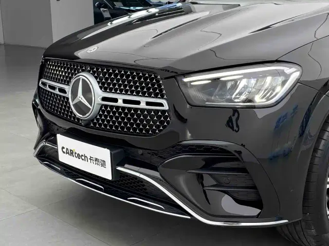 Mercedes-Benz GLE-Class — Фото автомобиля 10