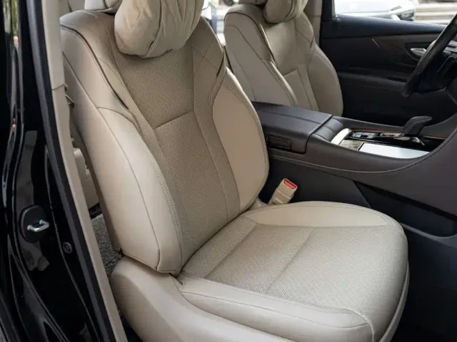 Toyota Alphard — Фото автомобиля 17
