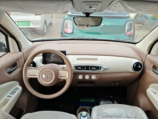 Wuling Hongguang Mini EV — Фото автомобиля 9