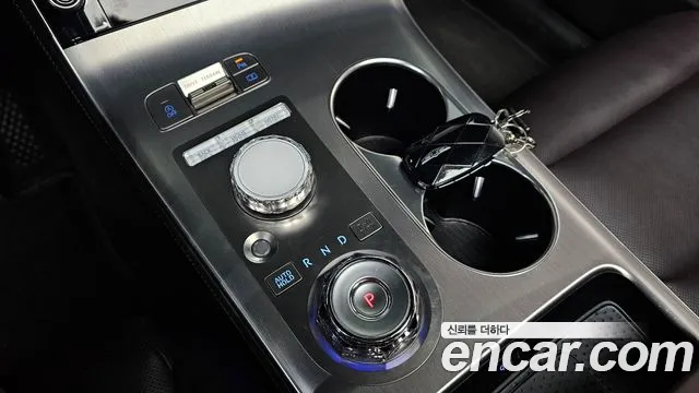 Genesis GV70 2.5T Бензин AWD — Фото автомобиля 9