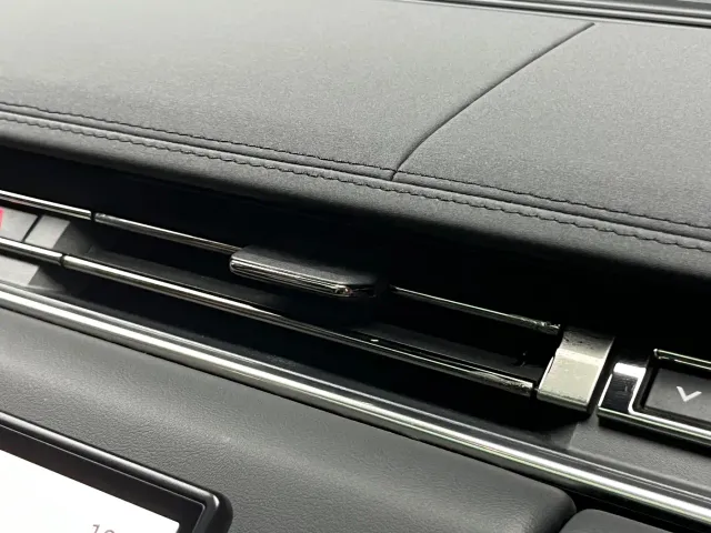 Land Rover Range Rover Sport — Фото автомобиля 20