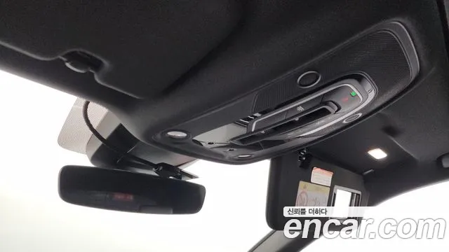 Audi Q8 55 TFSI quattro Premium — Фото автомобиля 23
