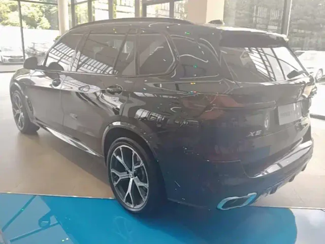 BMW X5 — Фото автомобиля 4