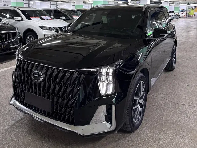 Фотография автомобиля — GAC Trumpchi GS8