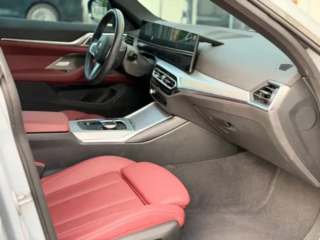 BMW i4 — Фото автомобиля 14