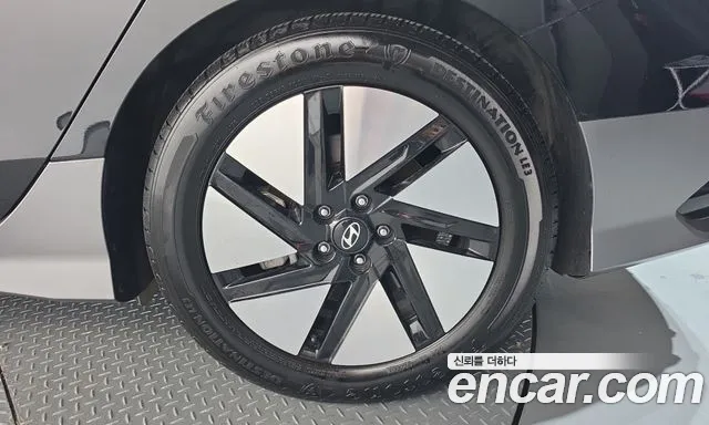 Hyundai Ioniq 6 — Фото автомобиля 6