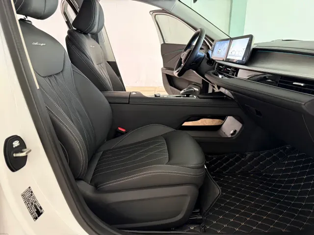 Chery Arrizo 8 — Фото автомобиля 12