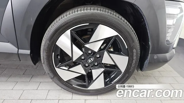 Hyundai Kona SX2 — Фото автомобиля 6