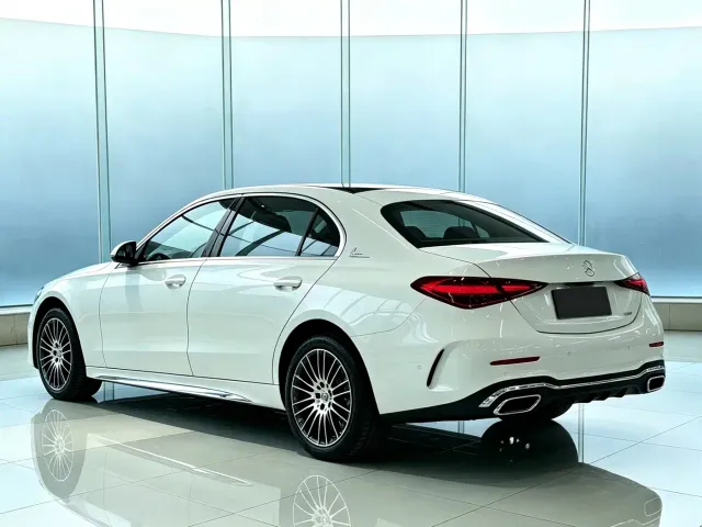 Mercedes-Benz C-Class — Фото автомобиля 6