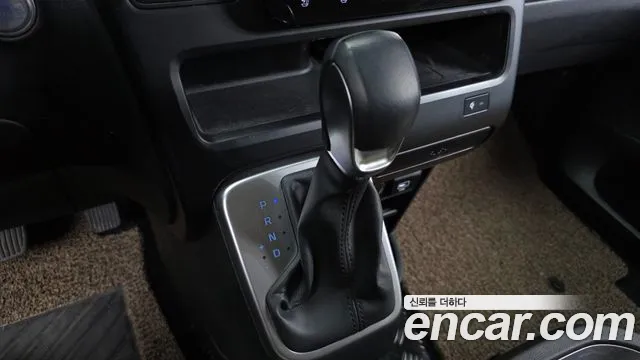 Hyundai Staria — Фото автомобиля 12