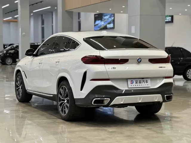 BMW X6 — Фото автомобиля 6
