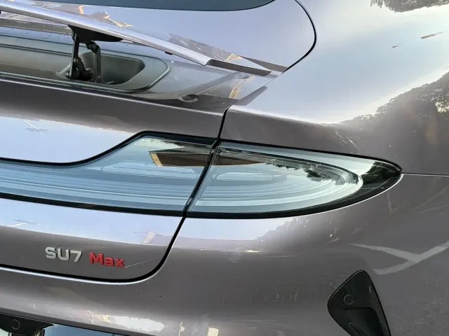 Xiaomi SU7 — Фото автомобиля 9