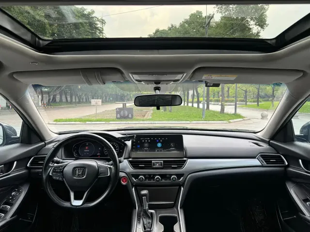Honda Accord — Фото автомобиля 6
