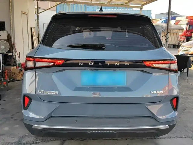 Wuling Asta — Фото автомобиля 5