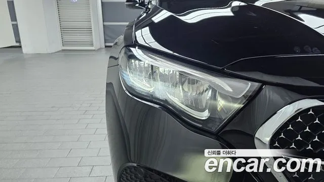 Mercedes-Benz E-Class — Фото автомобиля 22
