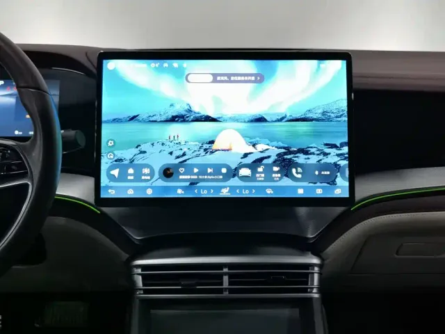 BYD Seal 07 DM-i — Фото автомобиля 12
