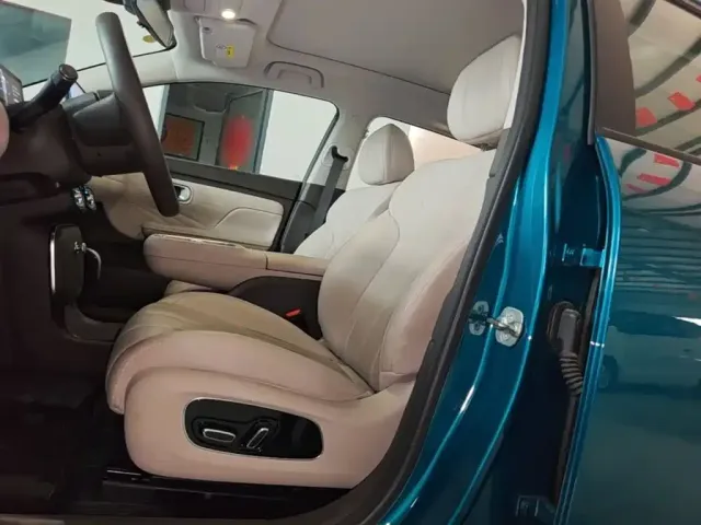 GAC Aion UT — Фото автомобиля 14