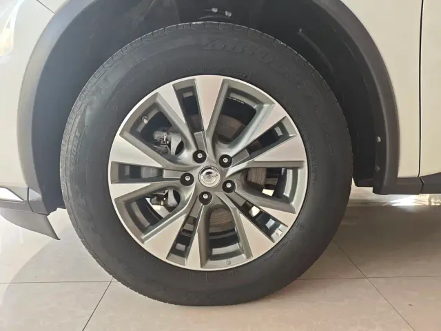Nissan Murano — Фото автомобиля 14