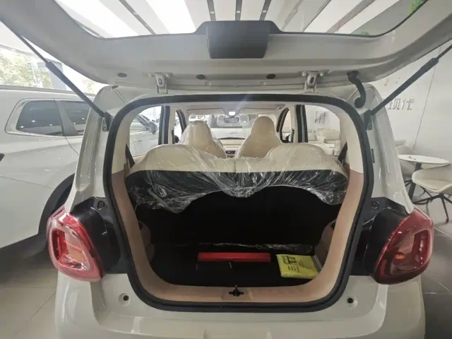 Wuling Hongguang Mini EV — Фото автомобиля 18