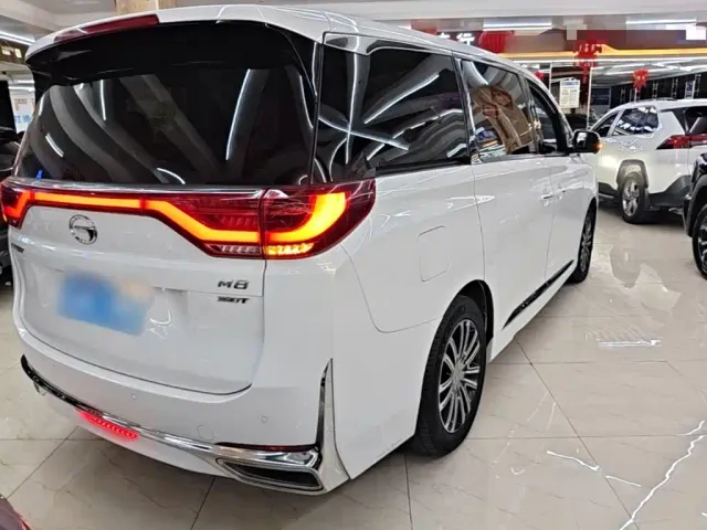 GAC Trumpchi M8 — Фото автомобиля 6