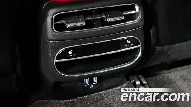 Genesis GV70 — Фото автомобиля 29