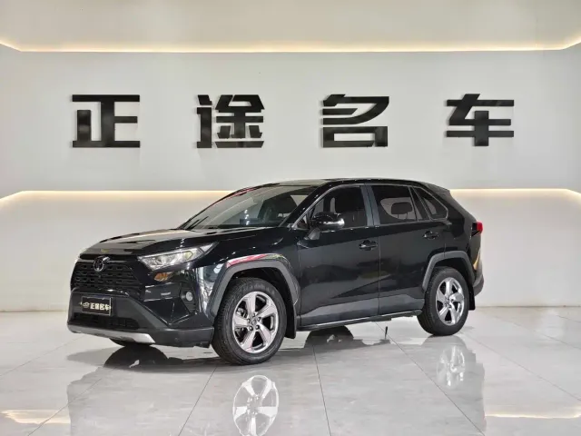 Фотография автомобиля — Toyota RAV4