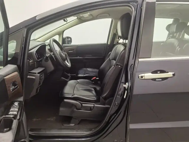 Honda Odyssey — Фото автомобиля 10
