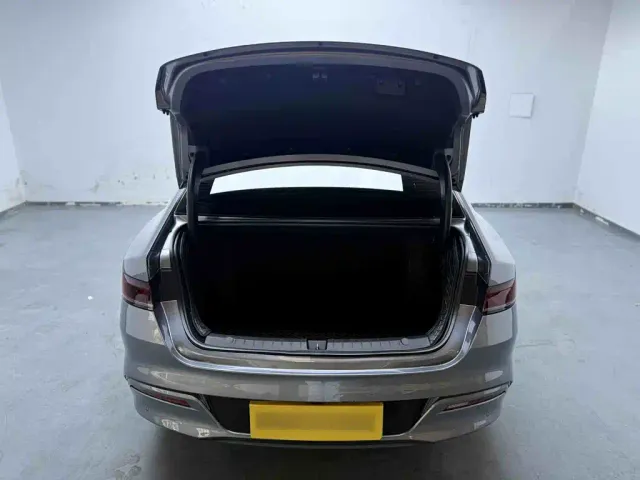BYD Qin PLUS — Фото автомобиля 17