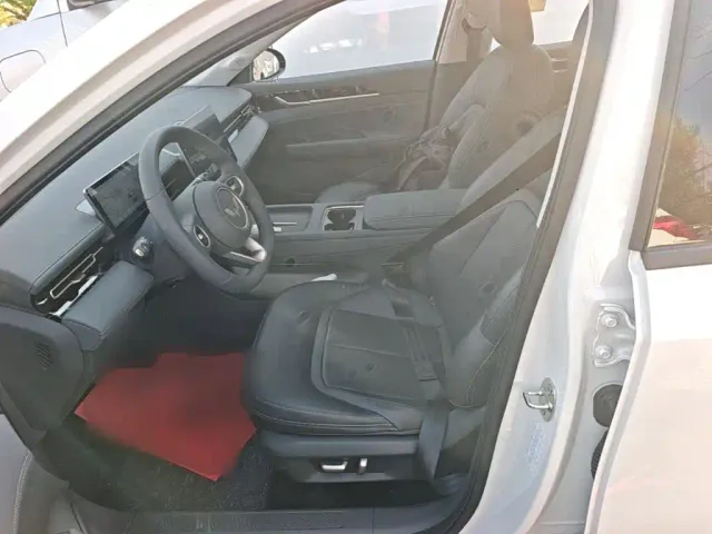 Wuling Starlight — Фото автомобиля 14