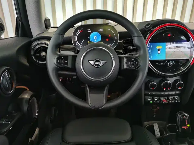 MINI Hatch — Фото автомобиля 11