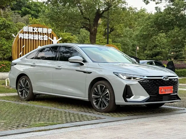 Chery Arrizo 8 — Фото автомобиля 3