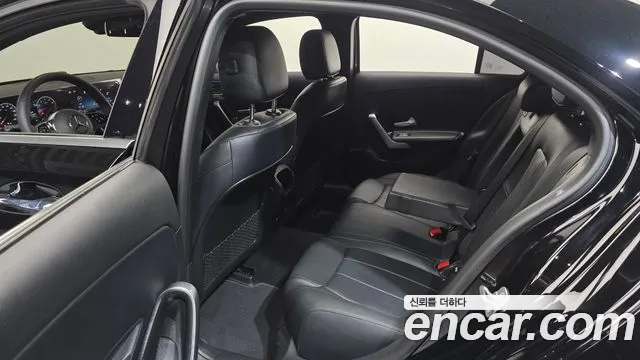 Mercedes-Benz A-Class W177 — Фото автомобиля 12