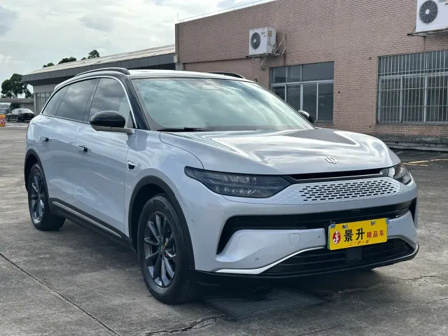 Leapmotor C11 — Фото автомобиля 3