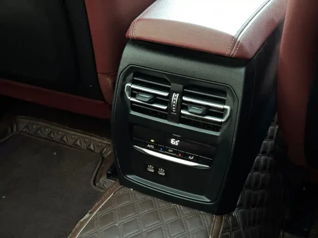 BMW 3 Series — Фото автомобиля 13