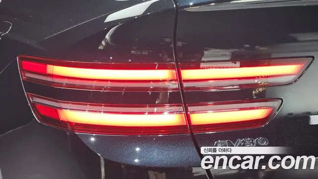 Genesis GV80 — Фото автомобиля 21