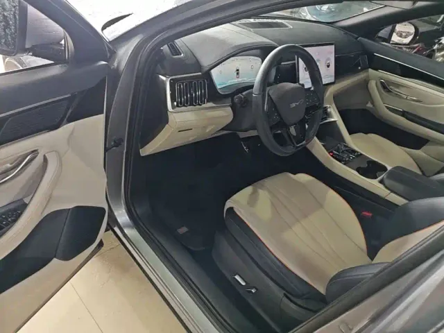 BYD Song PLUS — Фото автомобиля 15