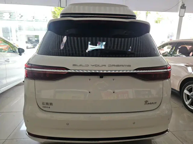 BYD Song MAX — Фото автомобиля 8