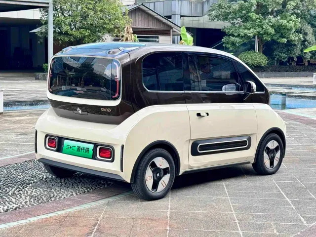 Baojun KiWi EV — Фото автомобиля 13