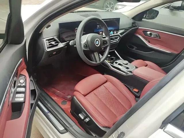 BMW 3 Series — Фото автомобиля 9