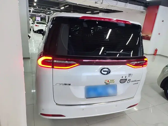 GAC Trumpchi M6 — Фото автомобиля 4