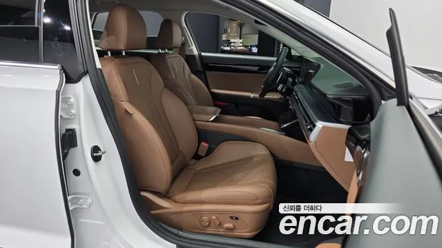 Hyundai Grandeur GN7 — Фото автомобиля 17