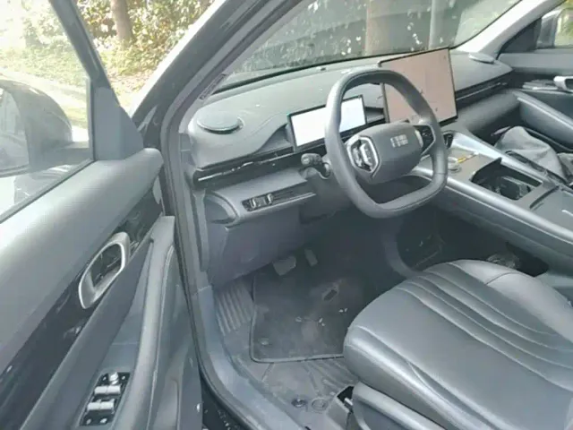 Geely Galaxy E5 — Фото автомобиля 13