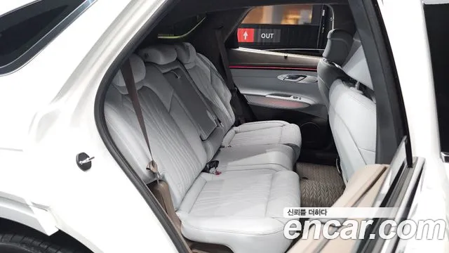 Genesis GV70 — Фото автомобиля 17