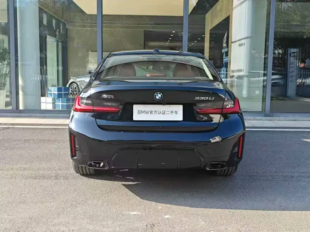 BMW 3 Series — Фото автомобиля 5