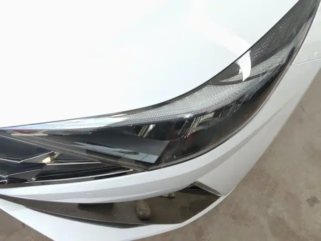 Hyundai Elantra — Фото автомобиля 5