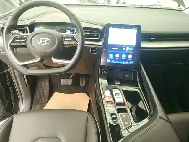 Hyundai Custo — Фото автомобиля 9